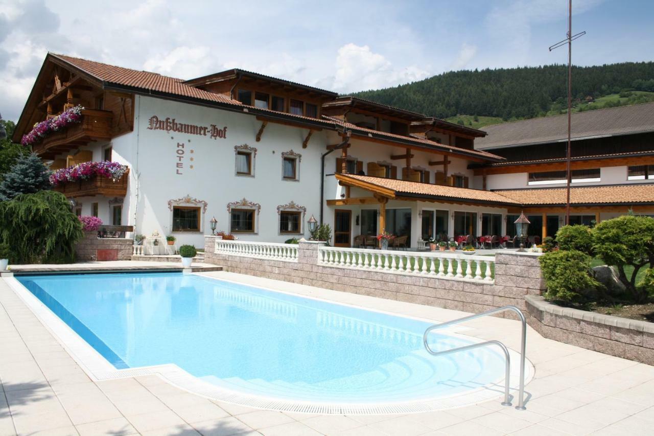 Hotel Nussbaumerhof *** Rodeneck Exterior foto
